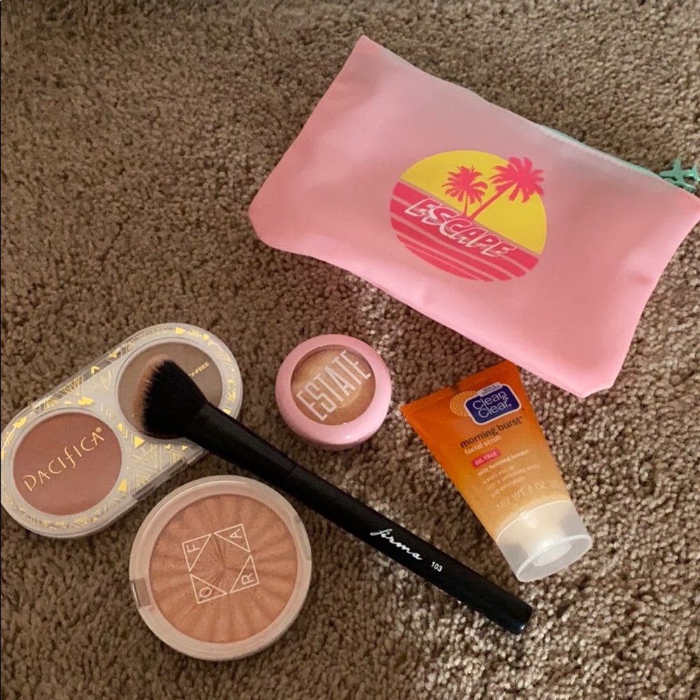 This is an pack of 5 makeup and skincare and a bag